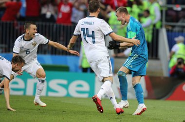 01.07.2018. Moskova, Rusya: Rusya takım kutlamak zafer içinde FIFA Dünya Kupası Rusya 2018, İspanya Vs Rusya Moskova'da Lujniki Stadyumu arasında görüþ son futbol maç.