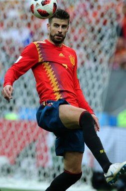 01.07.2018. Moskova, Rusya: Gerard Pique eylem sırasında FIFA Dünya Kupası Rusya 2018 görüþ son futbol İspanya Vs Rusya Moskova'da Lujniki Stadyumu arasında eşleme.
