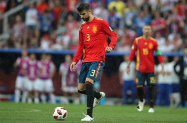 01.07.2018. Moskova, Rusya: Gerard Pique eylem sırasında FIFA Dünya Kupası Rusya 2018, sekizlik İspanya Vs Rusya Moskova'da Lujniki Stadyumu arasındaki final futbol maçını.
