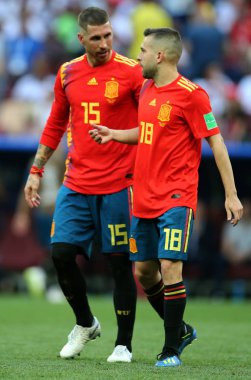 01.07.2018. Moskova, Rusya: Sergio Ramos, Jordi Alba eylem sırasında FIFA Dünya Kupası Rusya 2018, sekizlik İspanya Vs Rusya Moskova'da Lujniki Stadyumu arasındaki final futbol maçını.