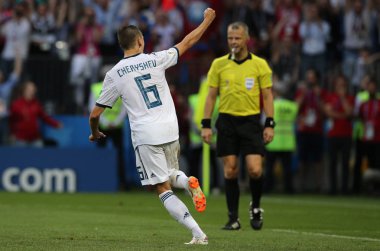 01.07.2018. Moskova, Rusya: Cheryshev puan ceza FIFA Dünya Kupası Rusya 2018 yılında, İspanya Vs Rusya Moskova'da Lujniki Stadyumu arasında görüþ son futbol maç.