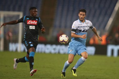 Rome, İtalya - 18 Ağustos 2018: Serie A:Diawarra, Luis Alberto S.S. Lazio Vs Napoli Roma Stadio Olimpico İtalyan Serie A maçı sırasında eylem