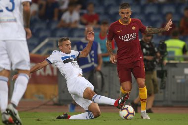 Rome, İtalya - 27 Ağustos 2018: Stadio Olimpico, Roma, İtalya. Serie A: Kolarov A.S. Roma V Atalanta Roma Stadio Olimpico İtalyan Serie A maçı sırasında eylem