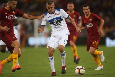 Rome, İtalya - 27 Ağustos 2018: Stadio Olimpico, Roma, İtalya. Serie A: Timothy Castagne A.S. Roma V Atalanta Roma Stadio Olimpico İtalyan Serie A maçı sırasında eylem