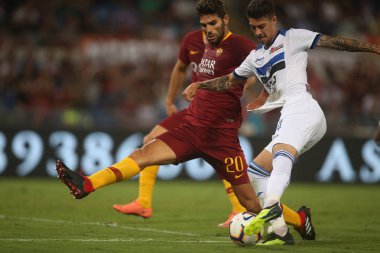 Rome, İtalya - 27 Ağustos 2018: Stadio Olimpico, Roma, İtalya. Serie A:Fazio, Rigoni a.ş. Roma V Atalanta Roma Stadio Olimpico İtalyan Serie A maçı sırasında eylem