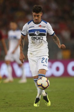 Rome, İtalya - 27 Ağustos 2018: Stadio Olimpico, Roma, İtalya. Serie A: Emiliano Rigoni A.S. Roma V Atalanta Roma Stadio Olimpico İtalyan Serie A maçı sırasında eylem