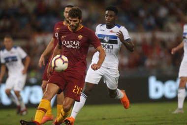 Rome, İtalya - 27 Ağustos 2018: Stadio Olimpico, Roma, İtalya. Serie A: Fazio A.S. Roma V Atalanta Roma Stadio Olimpico İtalyan Serie A maçı sırasında eylem