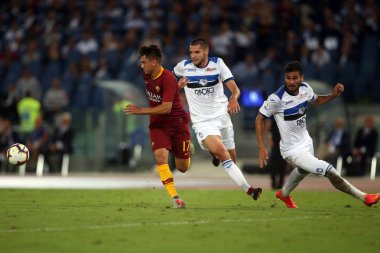 Rome, İtalya - 27 Ağustos 2018: Stadio Olimpico, Roma, İtalya. A:Cengiz SERISI altında A.S. Roma V Atalanta Roma Stadio Olimpico İtalyan Serie A maçı sırasında eylem