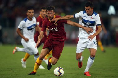 Rome, İtalya - 27 Ağustos 2018: Stadio Olimpico, Roma, İtalya. Serie A:Bryan Cristante, Timothy Castagne A.S. Roma V Atalanta Roma Stadio Olimpico İtalyan Serie A maçı sırasında eylem