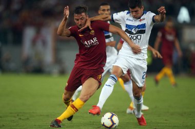 Rome, İtalya - 27 Ağustos 2018: Stadio Olimpico, Roma, İtalya. Serie A:Bryan Cristante, Timothy Castagne A.S. Roma V Atalanta Roma Stadio Olimpico İtalyan Serie A maçı sırasında eylem