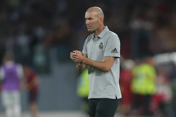 Als roma vs real madrid in freundschaftlichem fußballspiel im olimpic stadion in rom, italien — Stockfoto