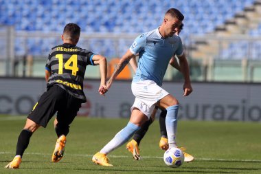 Roma, İtalya - 04 / 10 / 2020: Milinkoviç-Saviç (LAZIO) İtalya Serie A ligi 20 / 21 futbol karşılaşmasında SS Lazio ile FC Inter arasında Roma Olimpiyat Stadyumu 'nda oynanan karşılaşmada