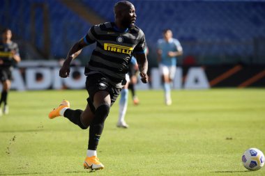 Roma, İtalya - 04 / 10 / 2020: R.Lukaku (Inter) İtalya Serisi 'nde SS Lazio ile FC Inter arasında oynanan 20 / 21' lik futbol karşılaşmasında Roma Olimpiyat Stadyumu 'nda görev aldı.