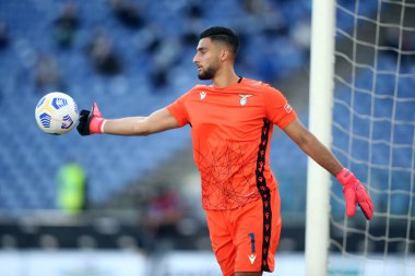Roma, İtalya - 04 / 10 / 2020: Thomas Strakosha (LAZIO) İtalyan Serisi A Ligi 20 / 21 futbol karşılaşmasında SS Lazio ile FC Inter arasında Roma Olimpiyat Stadyumu 'nda oynanan karşılaşmada