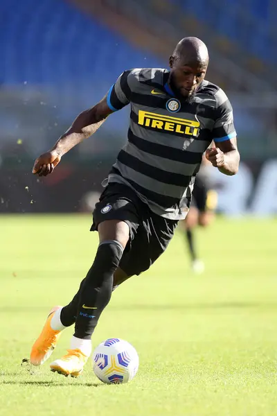 Roma, İtalya - 04 / 10 / 2020: R.Lukaku (Inter) İtalya Serisi 'nde SS Lazio ile FC Inter arasında oynanan 20 / 21' lik futbol karşılaşmasında Roma Olimpiyat Stadyumu 'nda görev aldı.