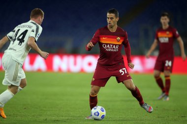 Roma, İtalya - 27 / 09 / 2020: Leonardo Spinazzola (AS ROMA), Roma 'daki Olimpiyat Stadyumu' nda As Roma ve FC Juventus arasında oynanan İtalya Serie A ligi 20 / 21 futbol karşılaşmasında görev aldı.