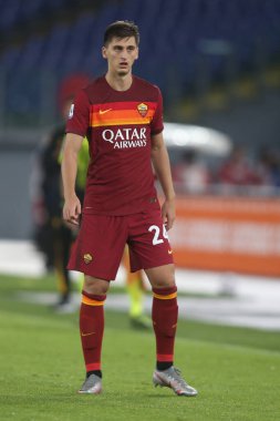 Roma, İtalya - 27 / 09 / 2020: Marash Kumbulla (AS ROMA), Roma 'daki Olimpiyat Stadyumu' nda Roma ve FC Juventus arasında oynanan İtalya Serie A Ligi 20 / 21 futbol karşılaşmasında