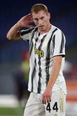 Roma, İtalya - 27 / 09 / 2020: D.KULUSEVSKI (JUVENTUS) İtalyan Serisi A ligi 20 / 21 futbol karşılaşması sırasında Roma 'daki Olimpiyat Stadyumu' nda As Roma ve FC Juventus arasında başladı.