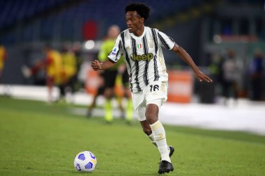 Roma, İtalya - 27 / 09 / 2020: J.CUADRADO (JUVENTUS) İtalyan Serisi A Ligi 20 / 21 Roma ve FC Juventus arasında Roma Olimpiyat Stadyumu 'nda oynanan karşılaşmada