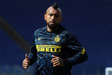 Roma, İtalya - 04 / 10 / 2020: A. Vidal (İnter) İtalya Serisi 20 / 21 futbol karşılaşması öncesinde SS Lazio ile FC Inter arasında Roma Olimpiyat Stadyumu 'nda oynanan karşılaşma
