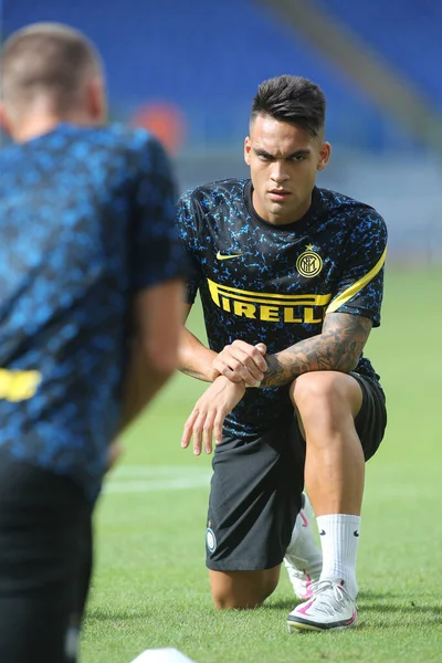 Roma, İtalya - 04 / 10 / 2020: Lautaro Martinez (İnter) İtalya Serisi 20 / 21 futbol karşılaşması öncesinde SS Lazio ile FC Inter arasında Roma Olimpiyat Stadyumu 'nda oynanan karşılaşma