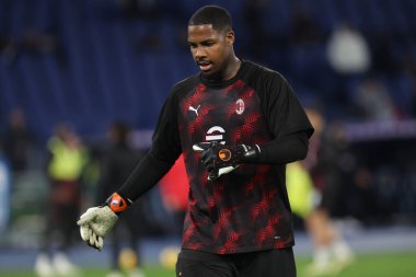 Roma, İtalya 01.03.2024: İtalyan Serie A TIM 2023-2024 futbol karşılaşmasında Milan 'lı Mike Maignan, Roma Olimpiyat Stadyumu' nda SS LAZIO 'ya karşı AC MILAN.
