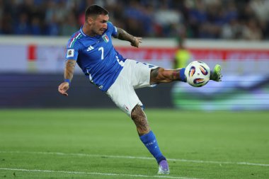 Bergamo, İtalya 5 Eylül 2025: İtalya 'dan Matteo Politano, İtalya ile Estonya arasında oynanan 2026 Avrupa Fifa Dünya Kupası ön eleme karşılaşmasında