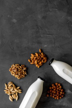 Sütsüz süt alternatifinin üzerinde - badem fındıklı ceviz sütü