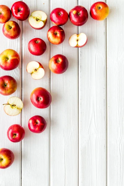 Bütünün kümesi ve kesilen elmalar - üst görünüm, metin için boşluk