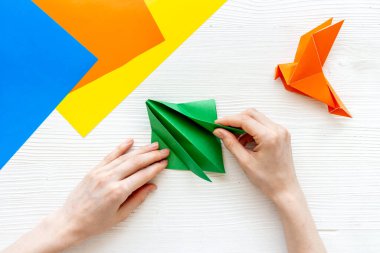 Diy konsepti. Origami kağıt kuşu, Üst Manzara