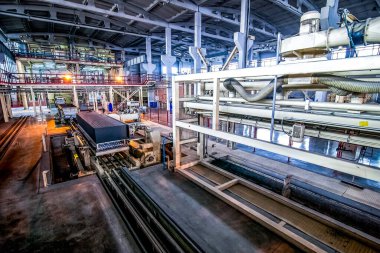 Fabrika taşıma aşamasında havalandırmalı beton blokların üretimi