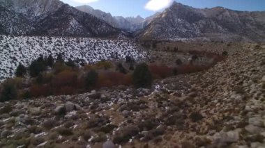 Whitney Dağı Alçak İrtifa Sierra Nevada Dağlarının Hava Çekimi Kış Karları Altında