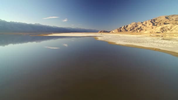 Serra Nevada Montanhas Montanhas Inyo Reflexões Sobre Owens Lake California — Vídeo de Stock