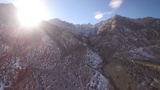 Whitney Sunlight Peaks Aerial Shot Sierra Nevada Mountains Covered Winter — Stock Video