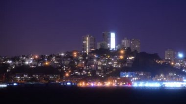 San Francisco Skyline 'dan Hazine Adası Zaman Hızı Kenti Pan Sağ Kaliforniya ABD
