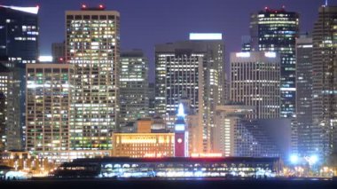 San Francisco Skyline 'dan Hazine Adası Zaman Hızı Kenti Pan Sağ Kaliforniya ABD
