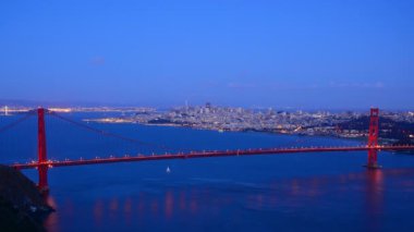 San Francisco Golden Gate Köprüsü Günbatımından Geceleyin Kaliforniya 'ya