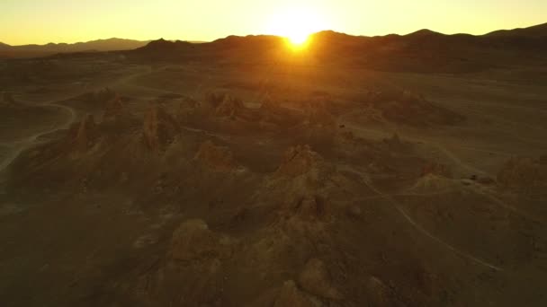 Trona Pinnacles Sunset Mojave Desert Death Valley California Aerial Shot — Stock Video