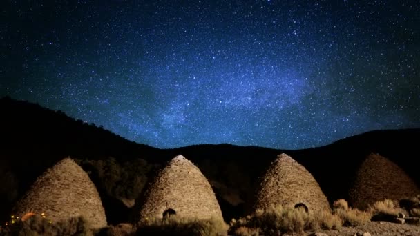 Death Valley National Park Night Sky Time Lapse Melkweg Galaxy — Stockvideo