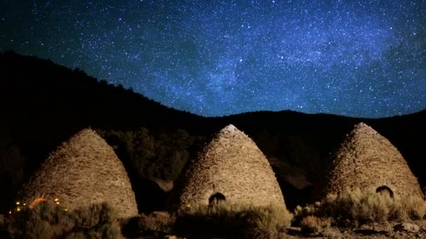 Death Valley National Park Night Sky Time Lapse Melkweg Galaxy — Stockvideo