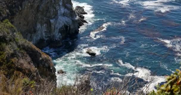 Big Sur Waves Kraschar Julia Pfeiffer Burns State Park Vista — Stockvideo