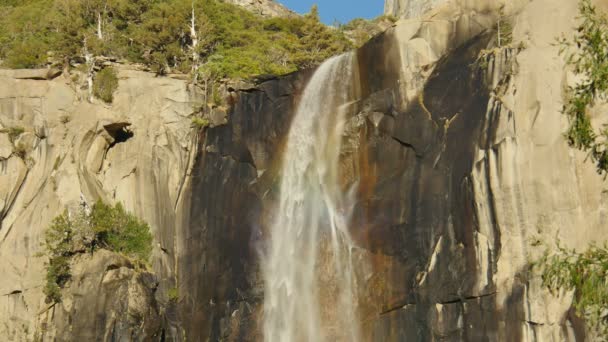 Parque Nacional Yosemite Bridalveil Queda Rainbow Waterfall Califórnia Eua — Vídeo de Stock