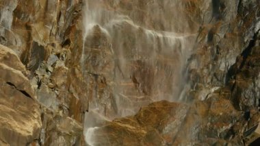 Yosemite Ulusal Parkı Gelinliği Kaliforniya 'ya Düştü