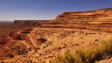 Cliff Bear 'daki Moki Dugway Dirt Road Switchbacks Ulusal Anıtı Eğik Utah Güneybatı ABD