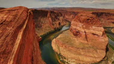 Arizona Güneybatı ABD 'deki Horseshoe Bend Dolly Colorado Nehri