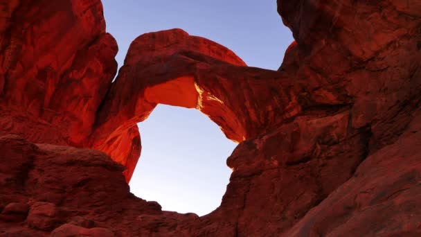 Arches Ulusal Parkı Pencere Bölümü Günbatımı Çift Kemer Utah Güneybatı — Stok video