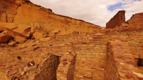 Chaco Kultúra Nemzeti Történelmi Park POV Fisheye séta Pueblo Bonito indián romok Új-Mexikó Délnyugat-USA