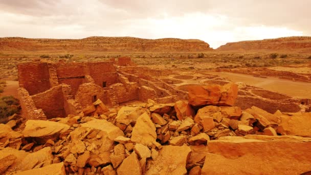 Chaco Culture National Historical Park Pueblo Bonito Native American Ruins — Stock video