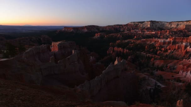 美国西南部犹他州日出点的布莱斯峡谷国家公园夜间落日 — 图库视频影像