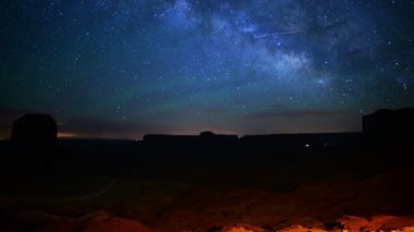 Navajo Ulusu Arizona ve Utah 'ın güneybatısındaki Anıt Vadisi Samanyolu Galaksisi Zamanaşımı Yıldızları